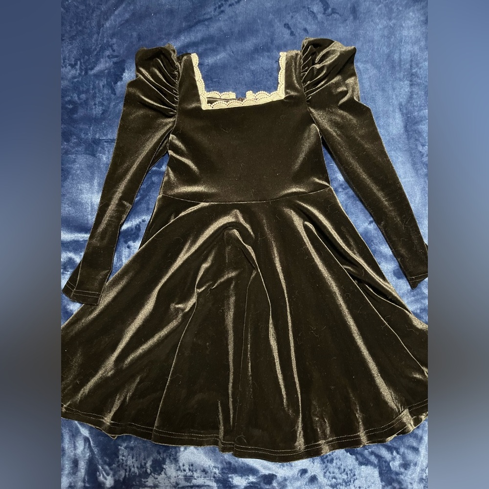 Elegant Velvet Kids Dress in Black